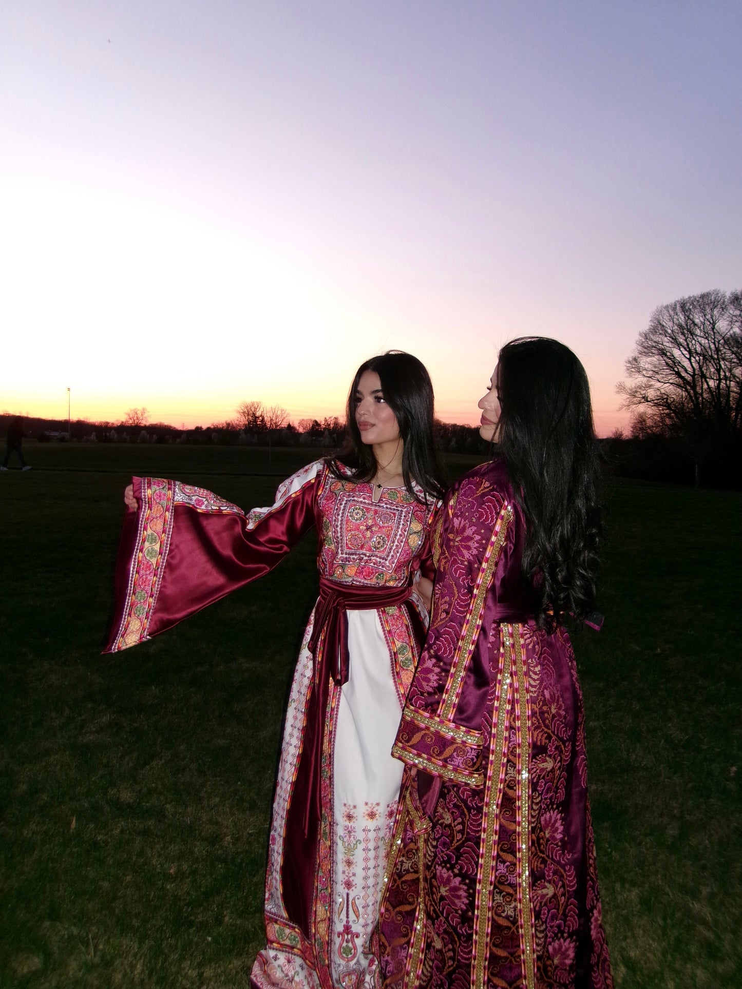 The Debourah Thobe