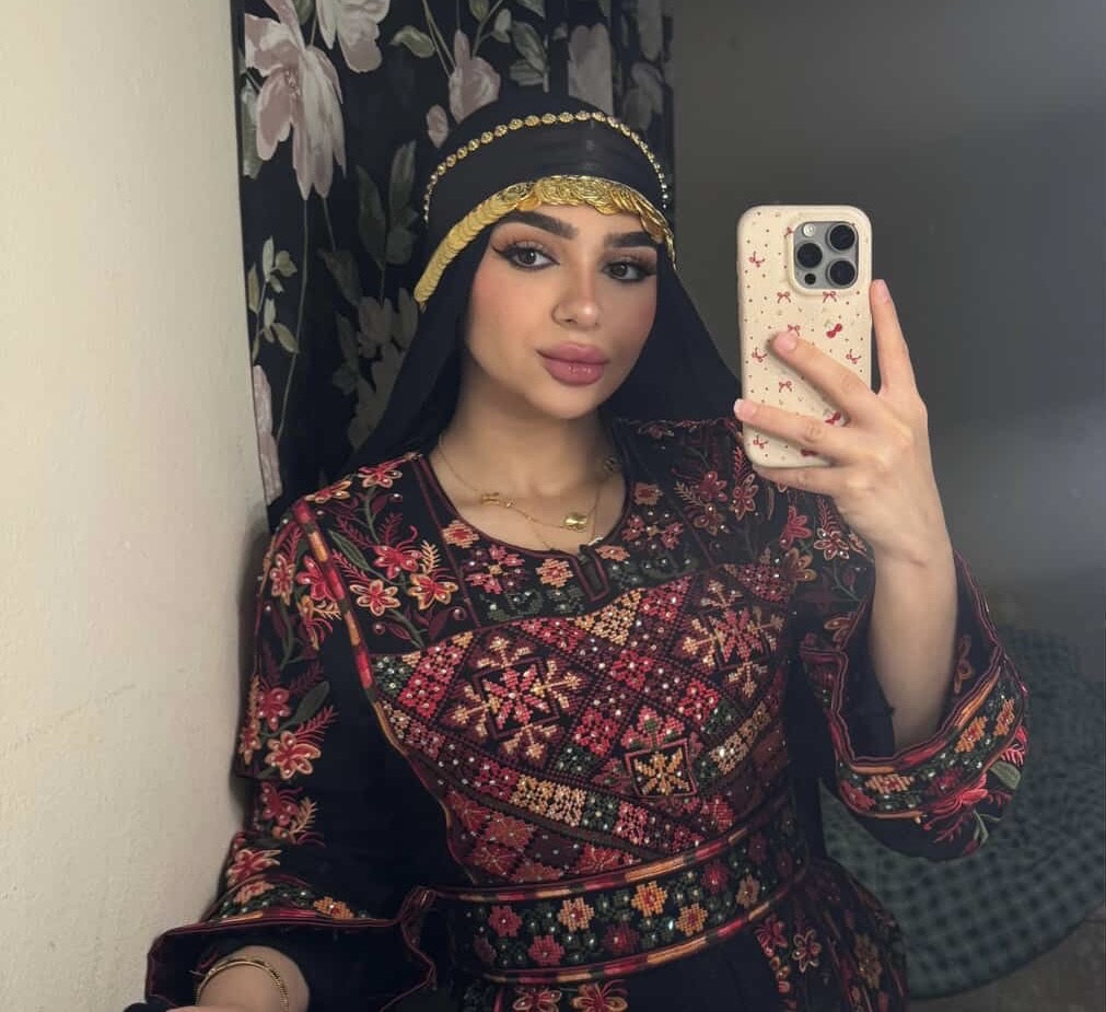 The Arijj Headpiece