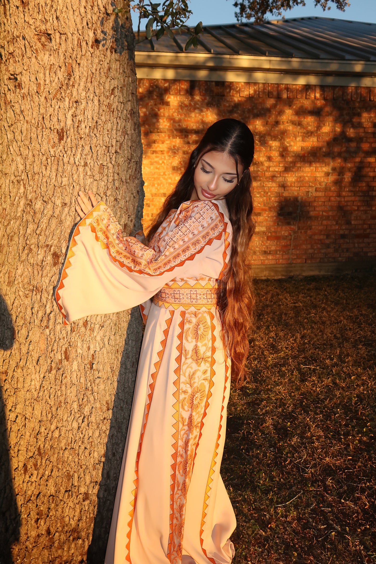 The Henna Thobe