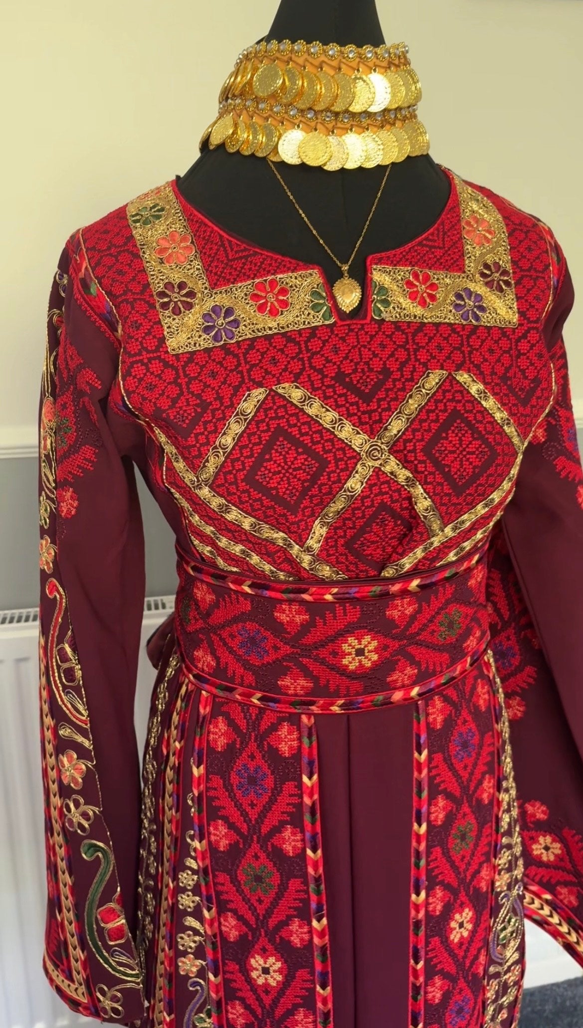 The Khalida Thobe