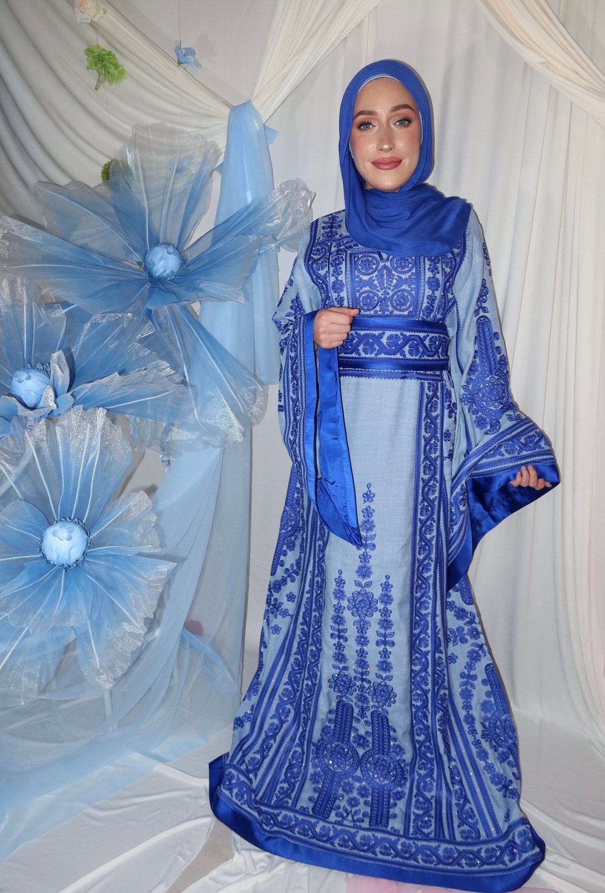 The Laiba Thobe