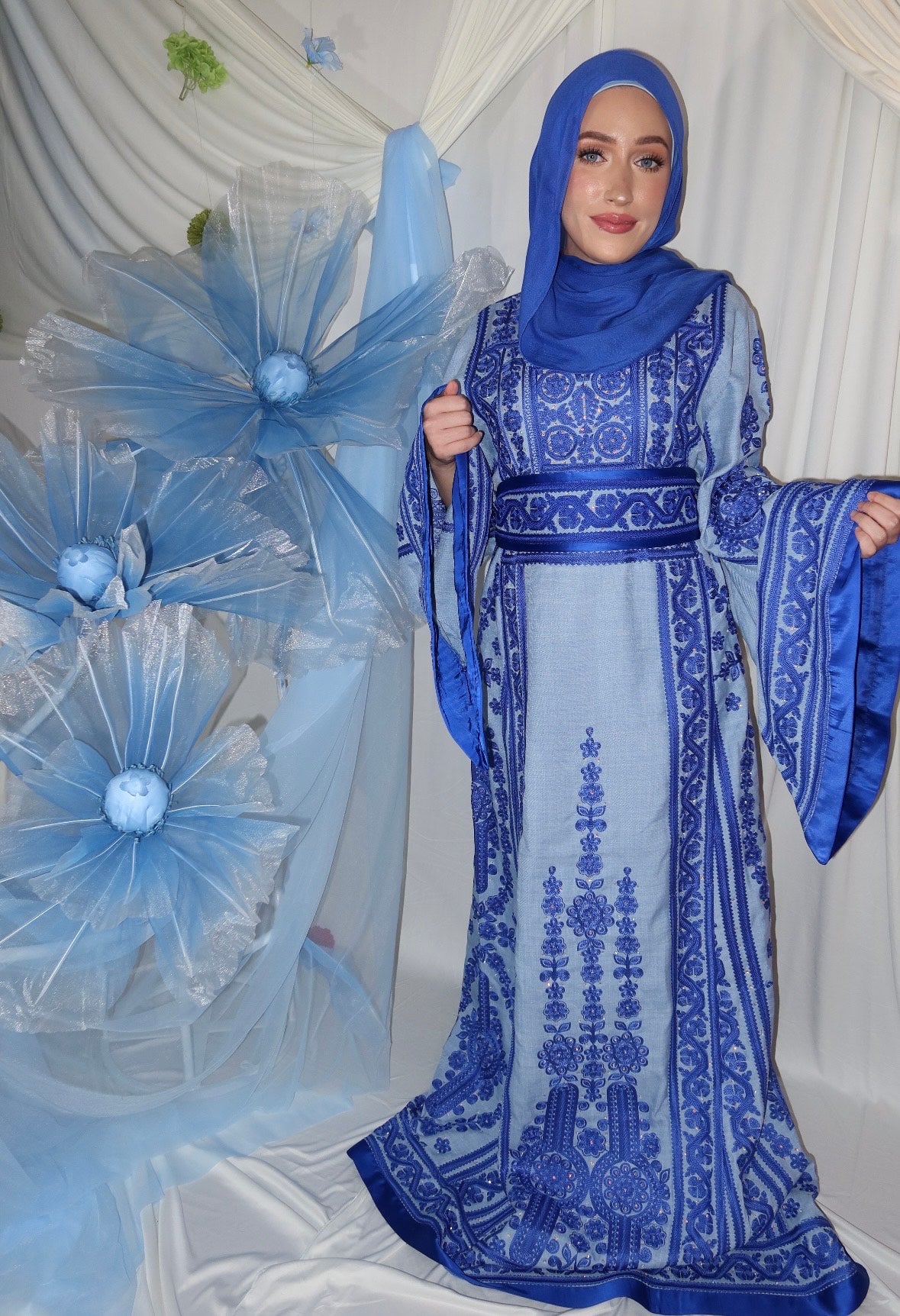 The Laiba Thobe