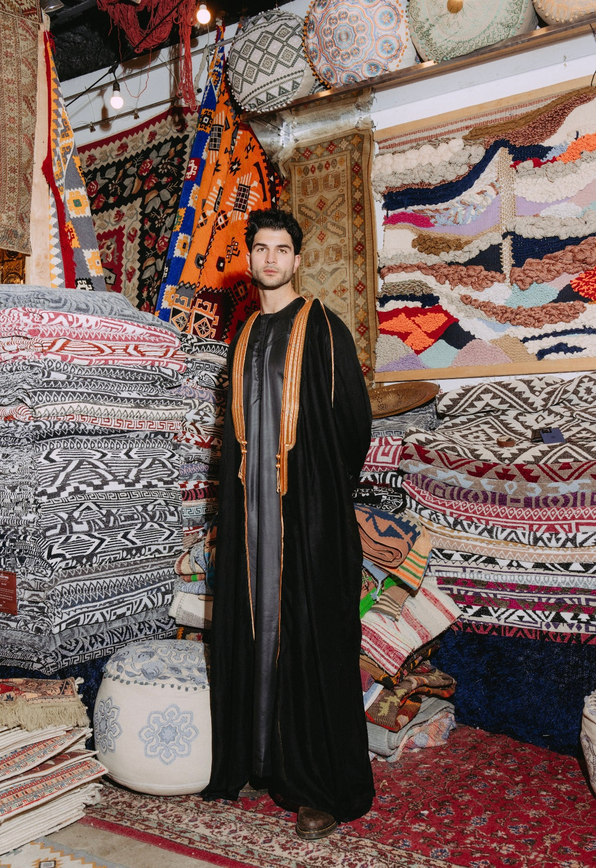 Noir Classic Bisht