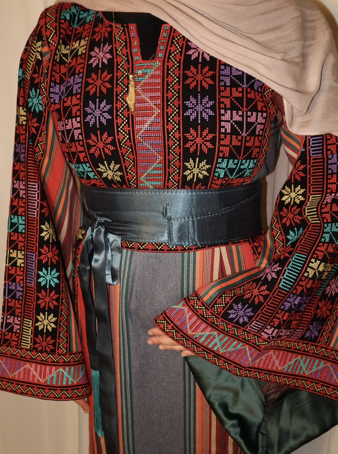 Romaisa belt