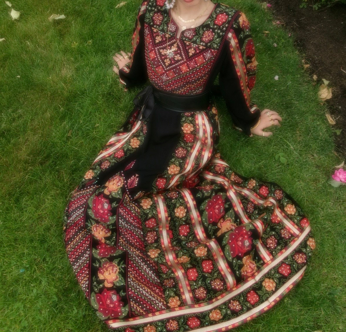 The Najah Thobe