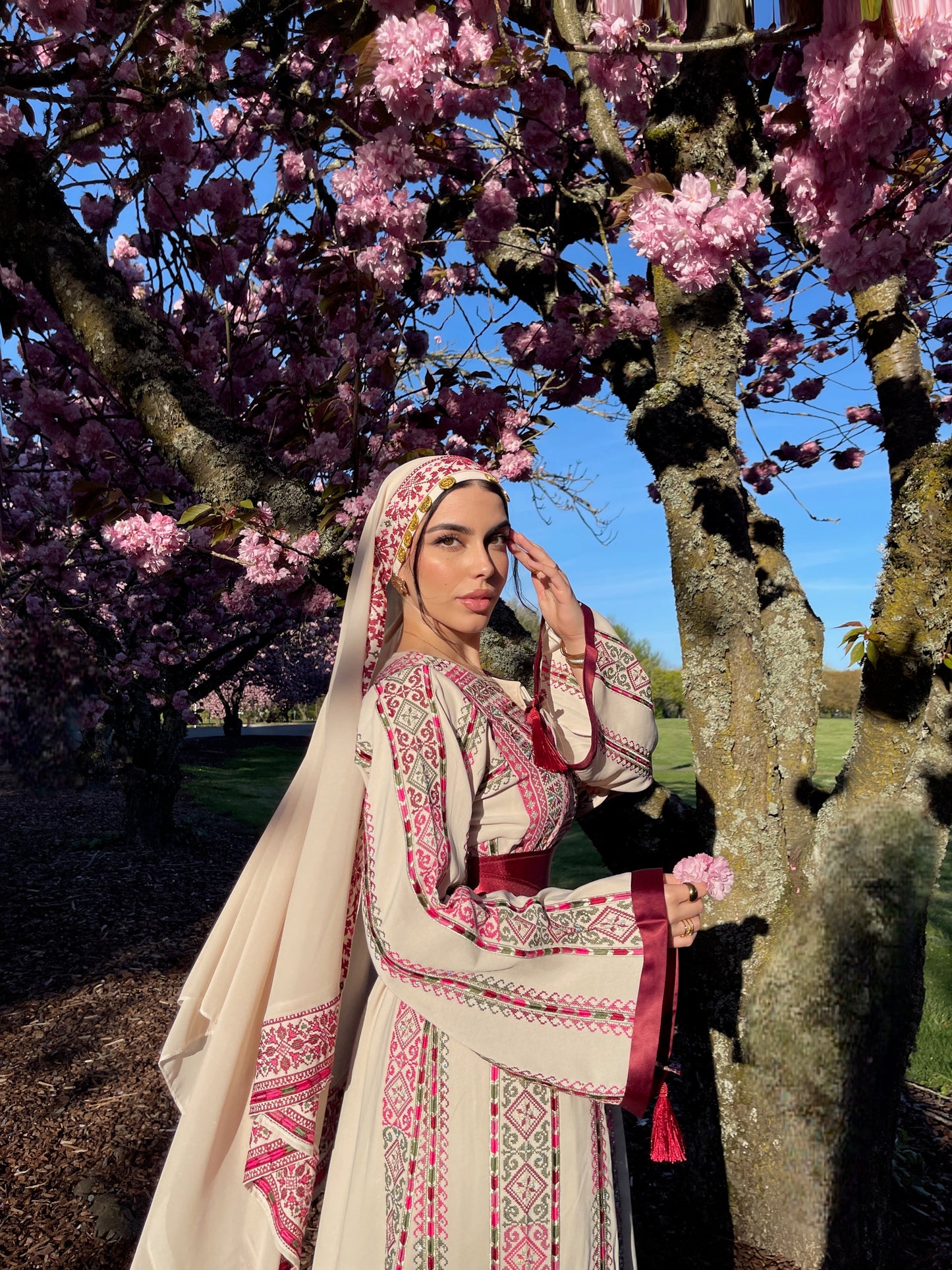 The Nesreen Thobe