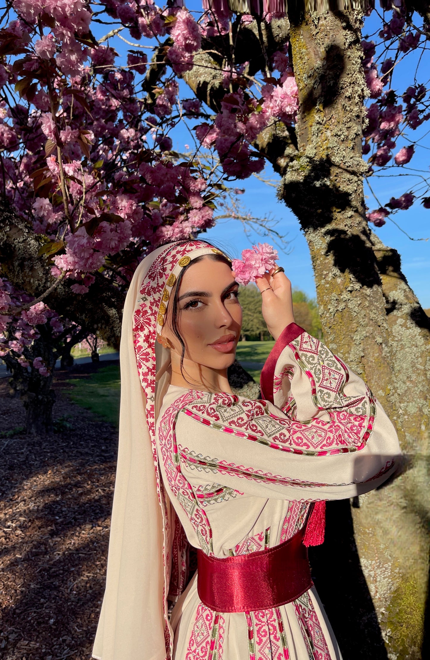 The Nesreen Thobe