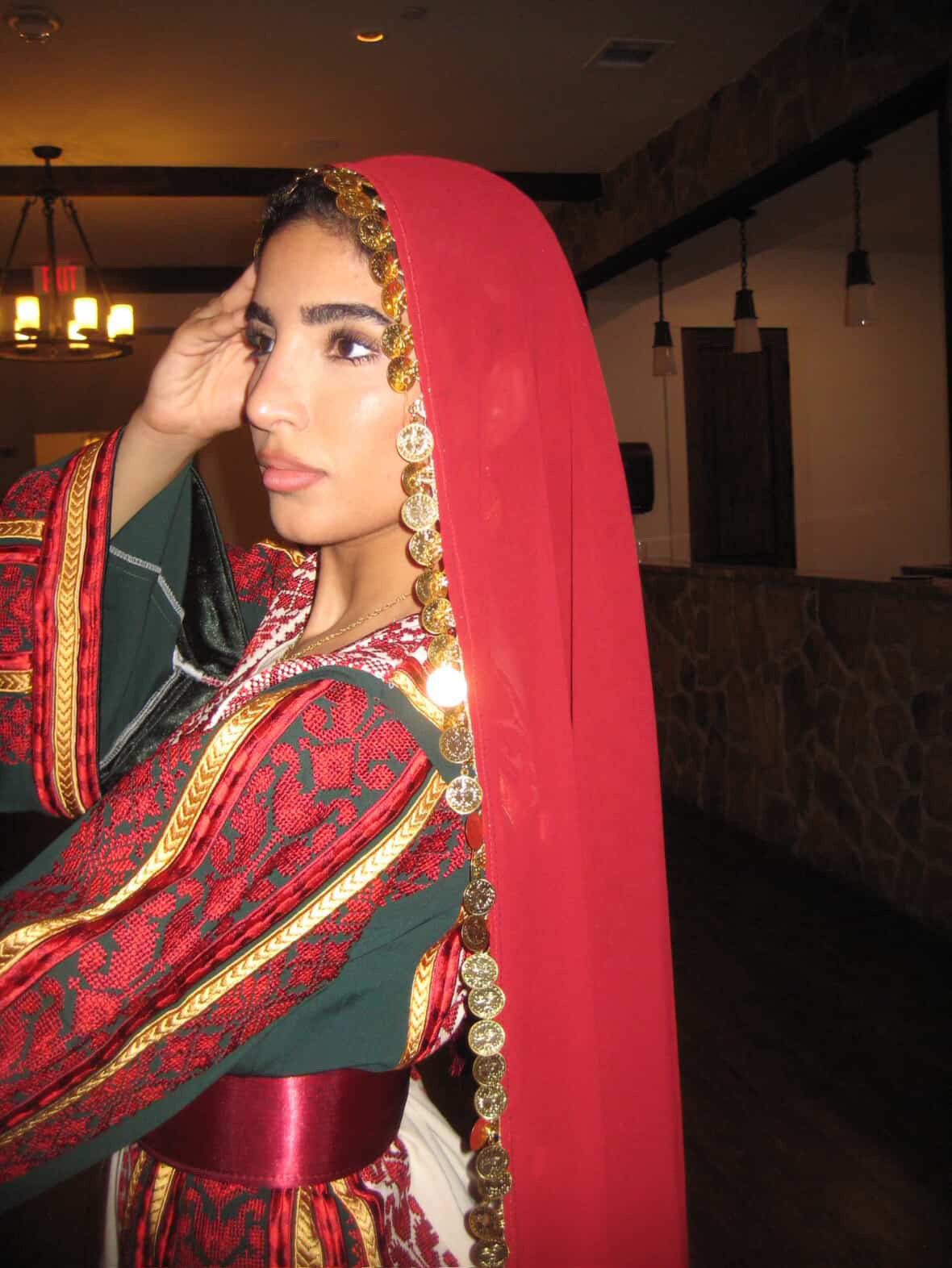 The Thouraya Thobe