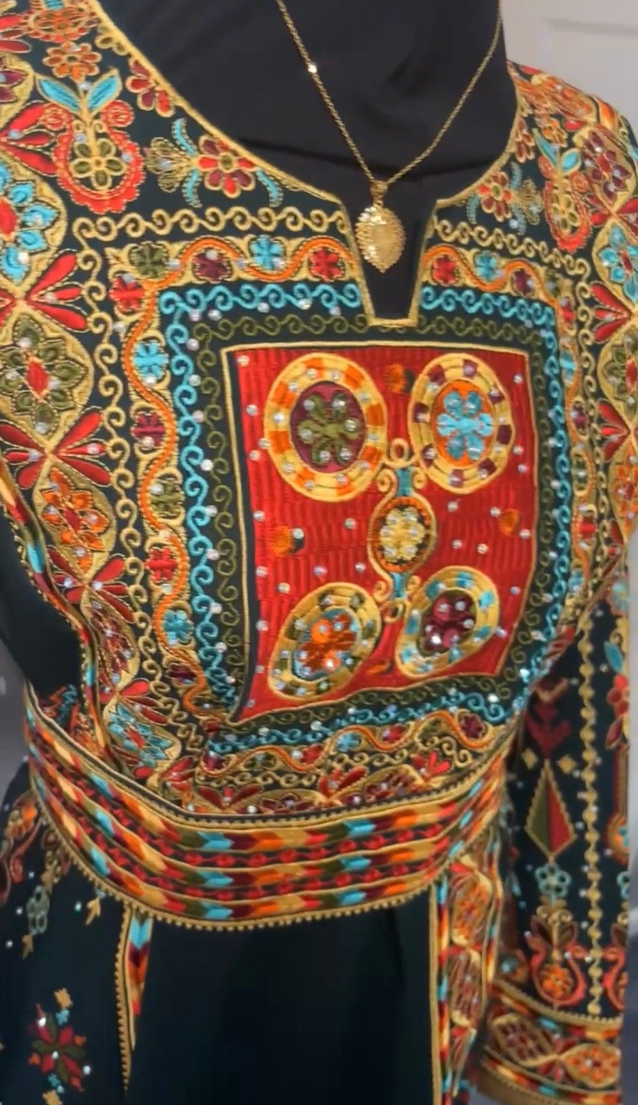 The Mira Thobe