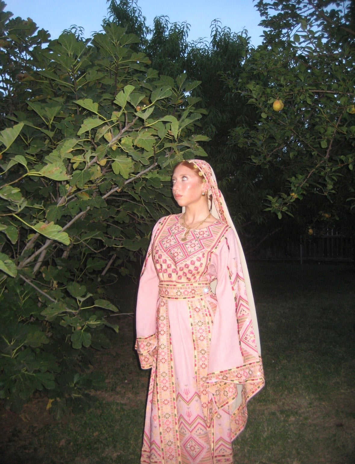The Muna Thobe