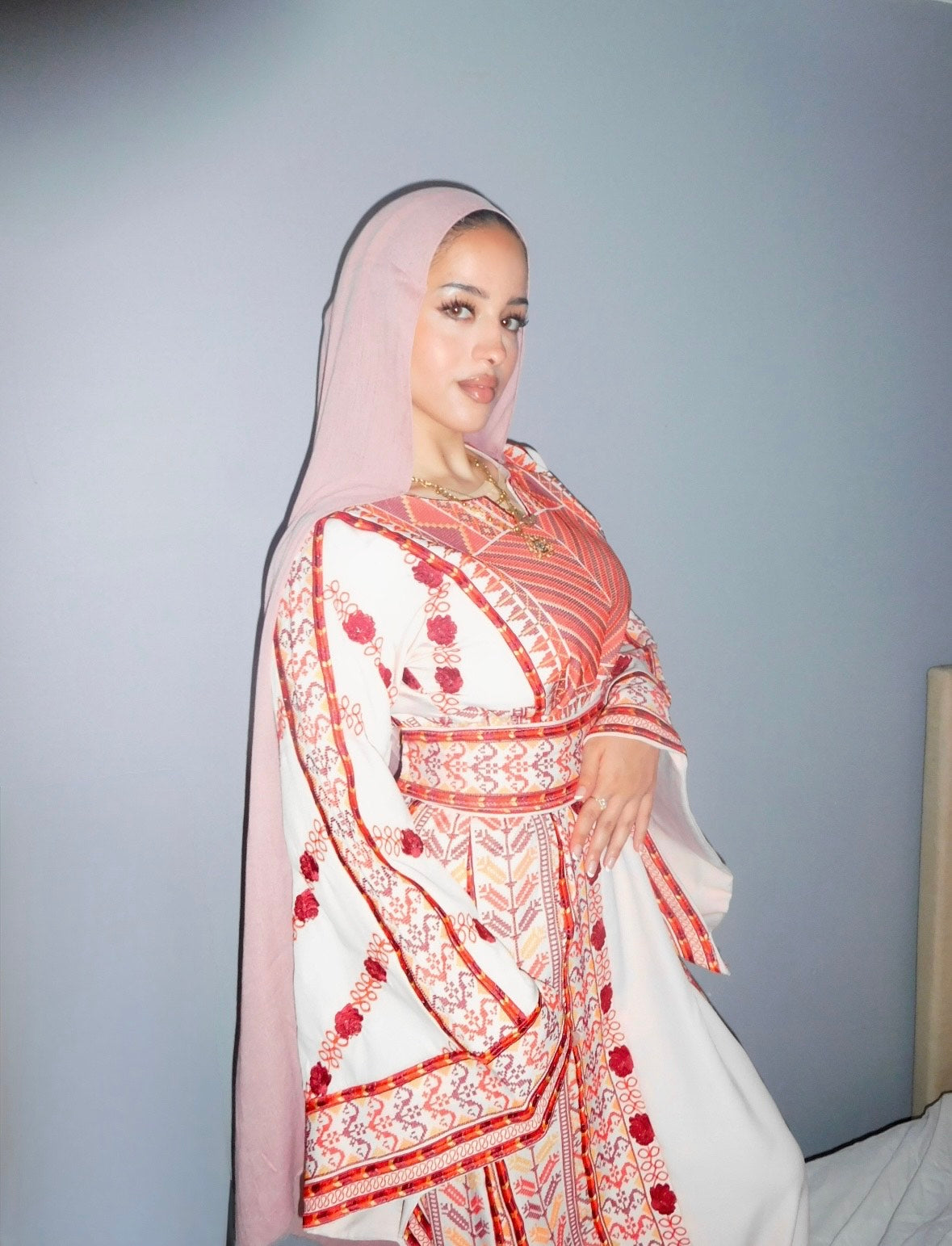 The Zoya Thobe