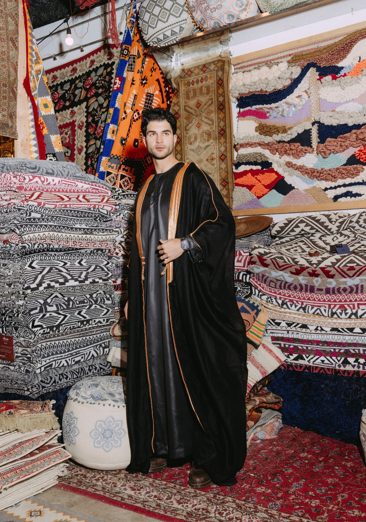 Noir Classic Bisht