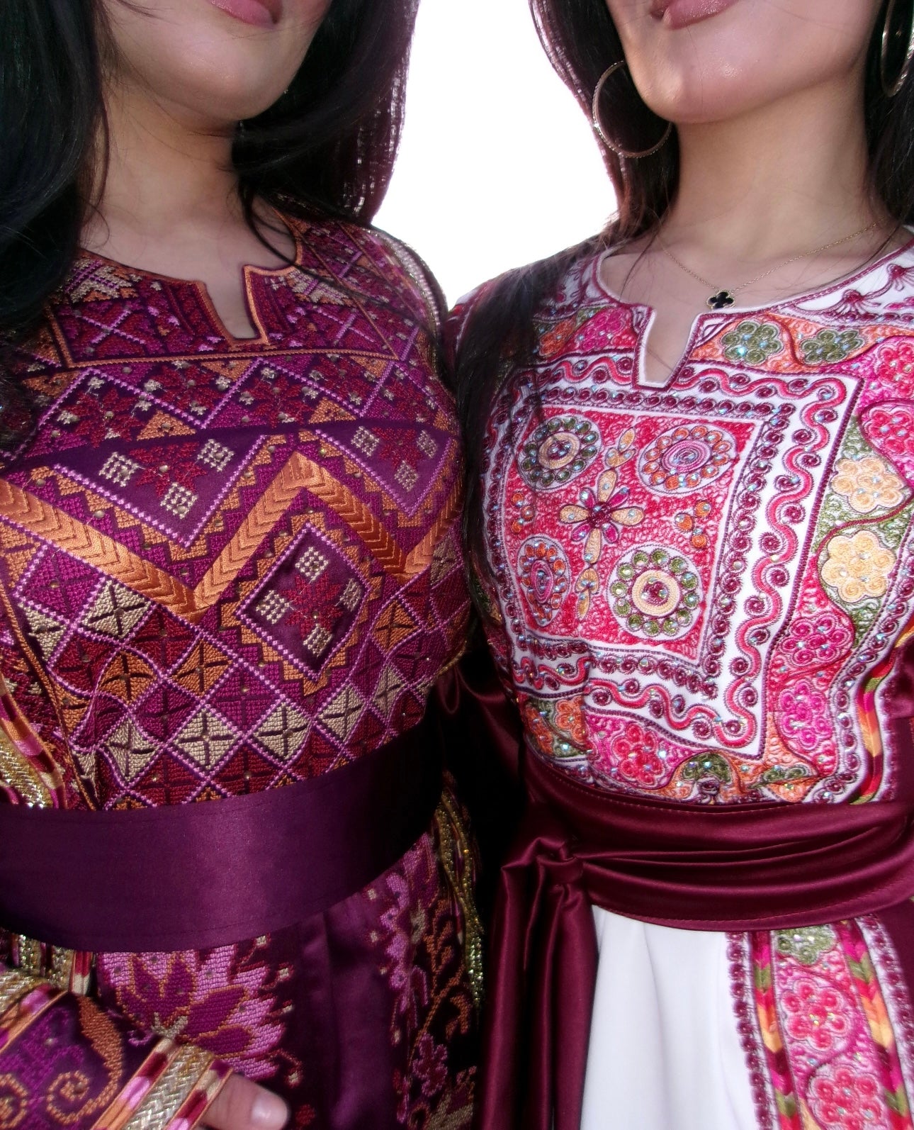 The Debourah Thobe