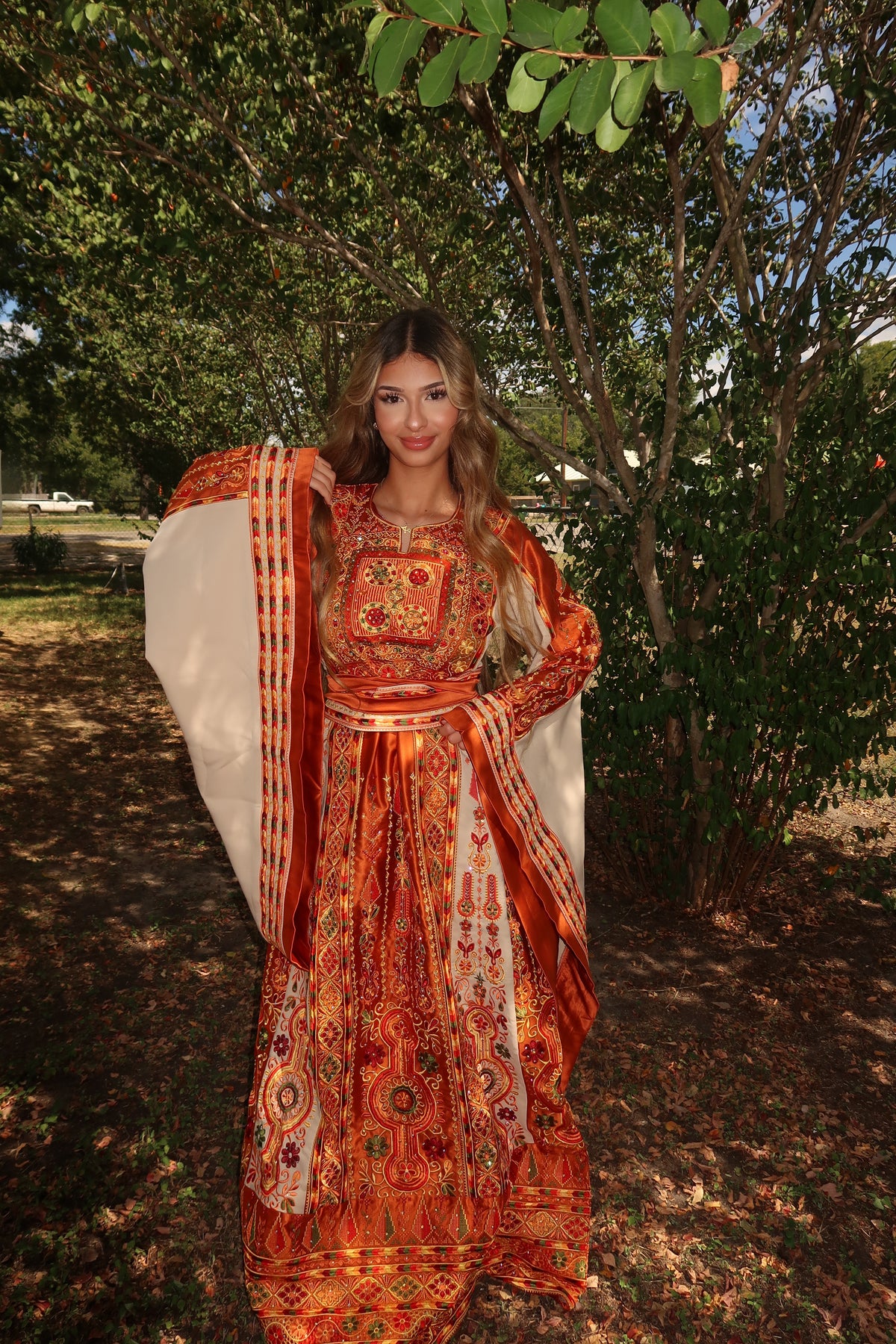The Wistariya Thobe