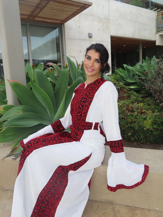 The Aliyah thobe