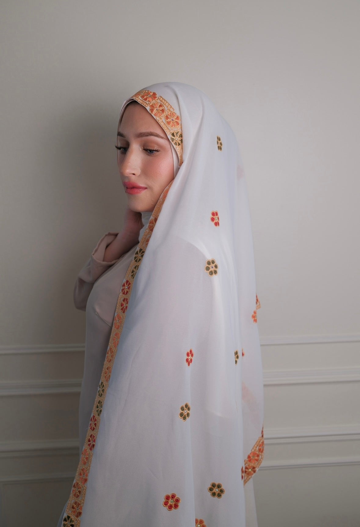 Lemar headpiece