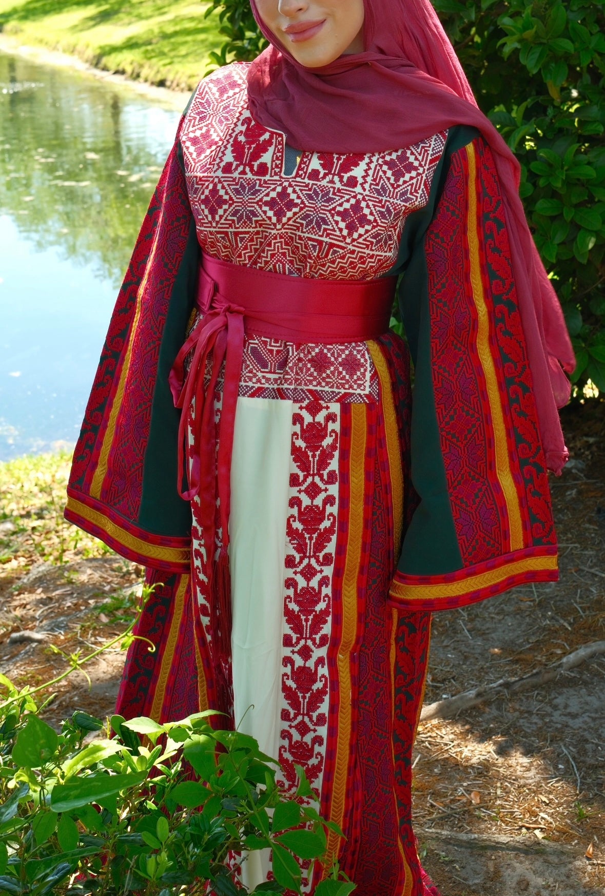 The Thouraya Thobe