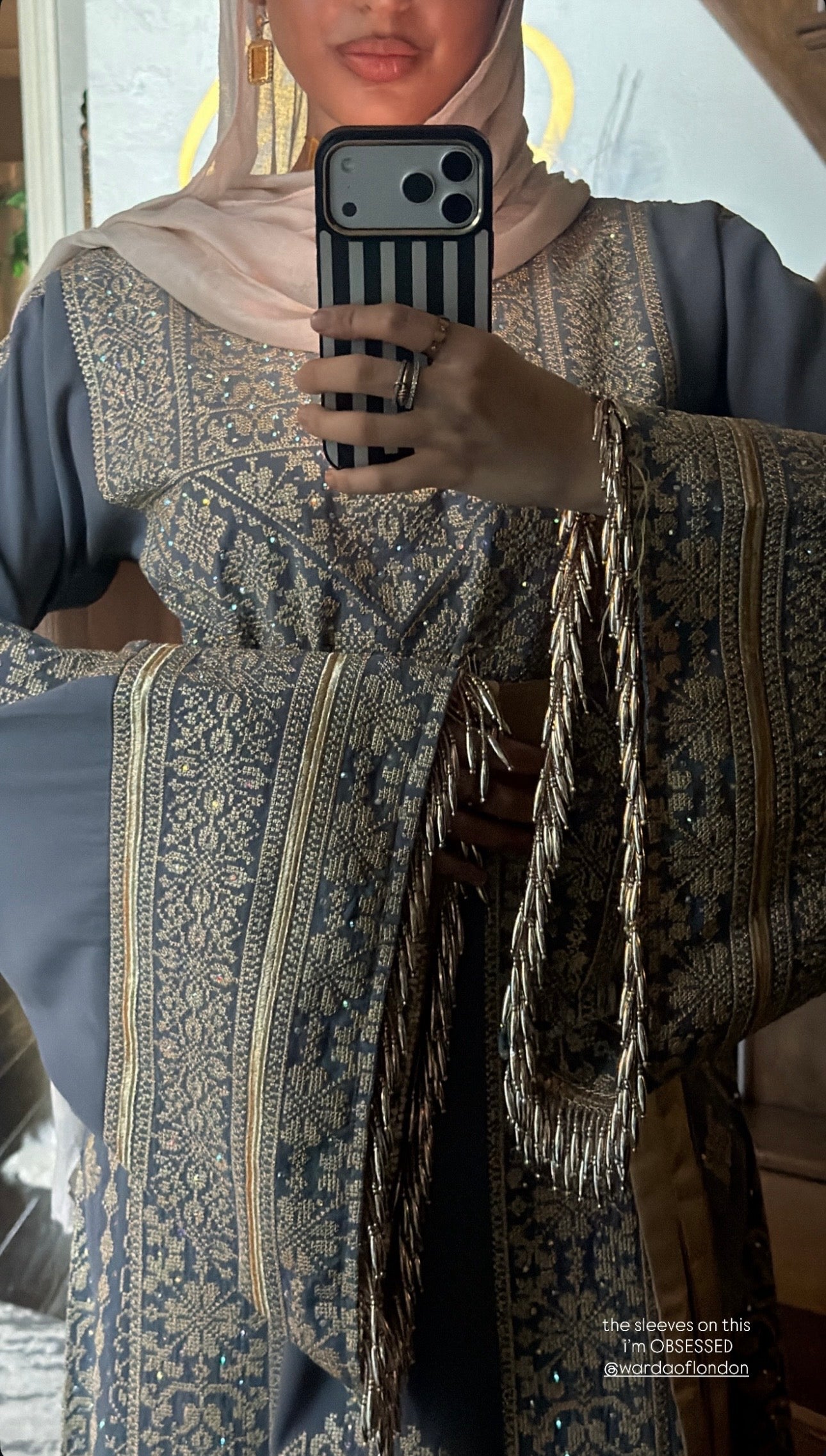 The Roohi Thobe