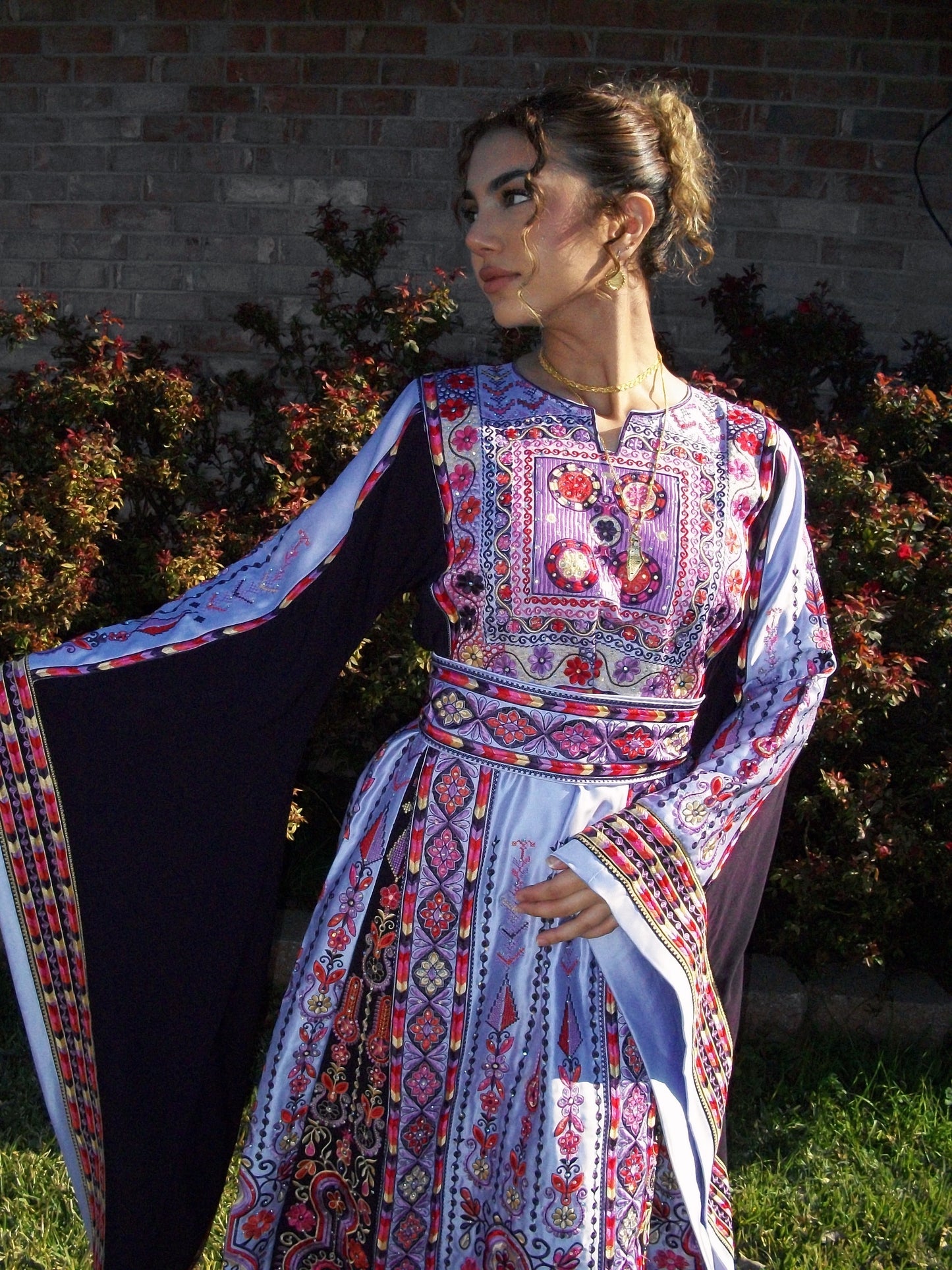 The Youmna Thobe