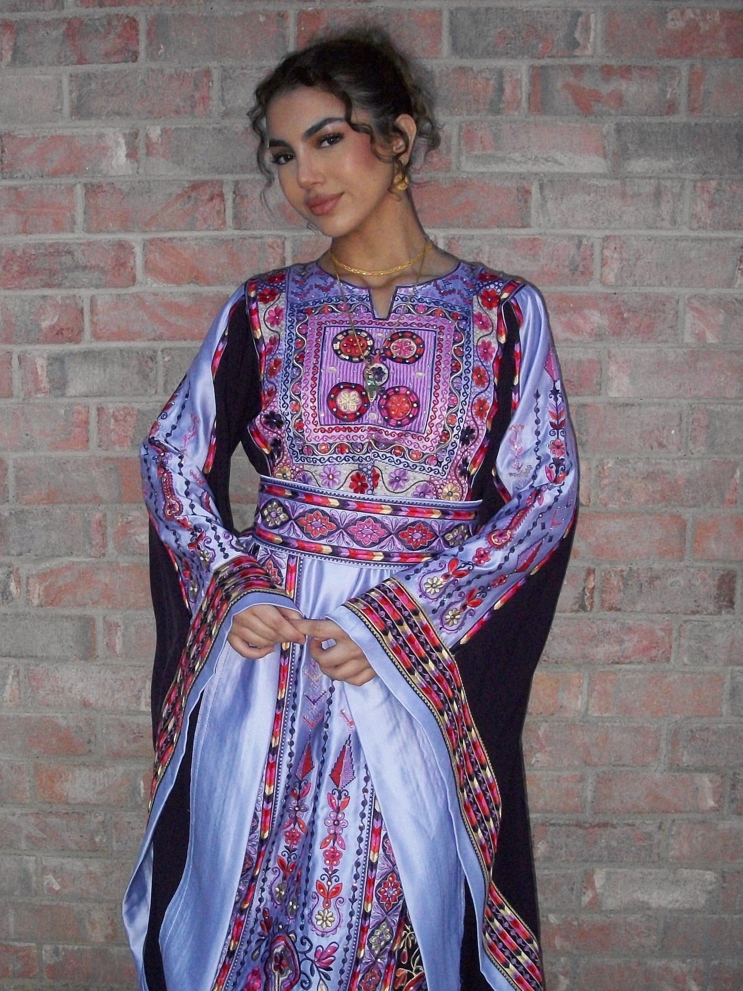 The Youmna Thobe