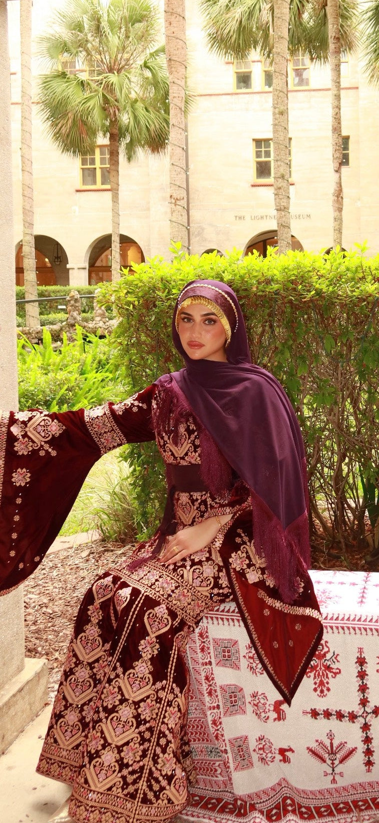 The Hayati Thobe