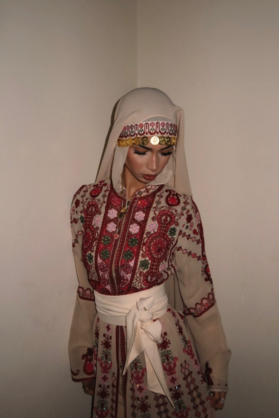 The Salma Thobe