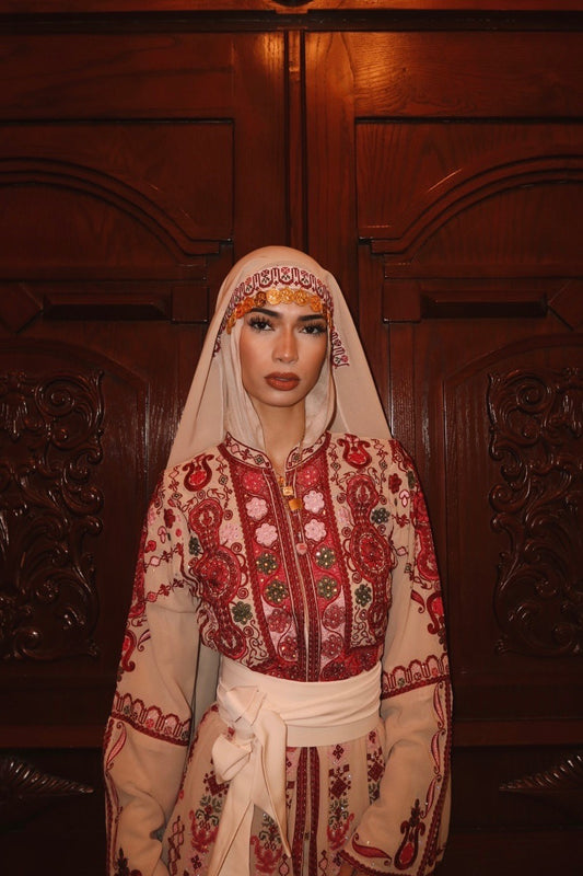 The Salma Thobe